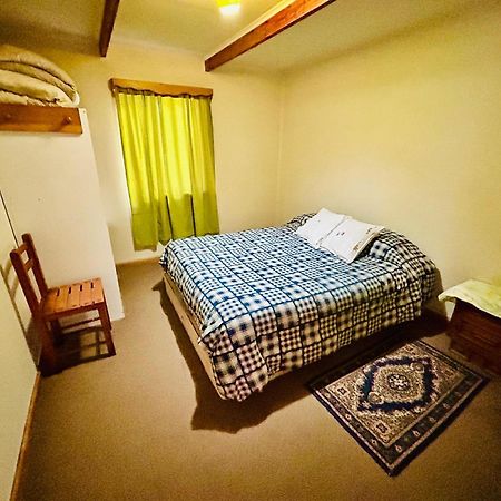Hostal Las Parvas Puerto Tranquilo Bagian luar foto