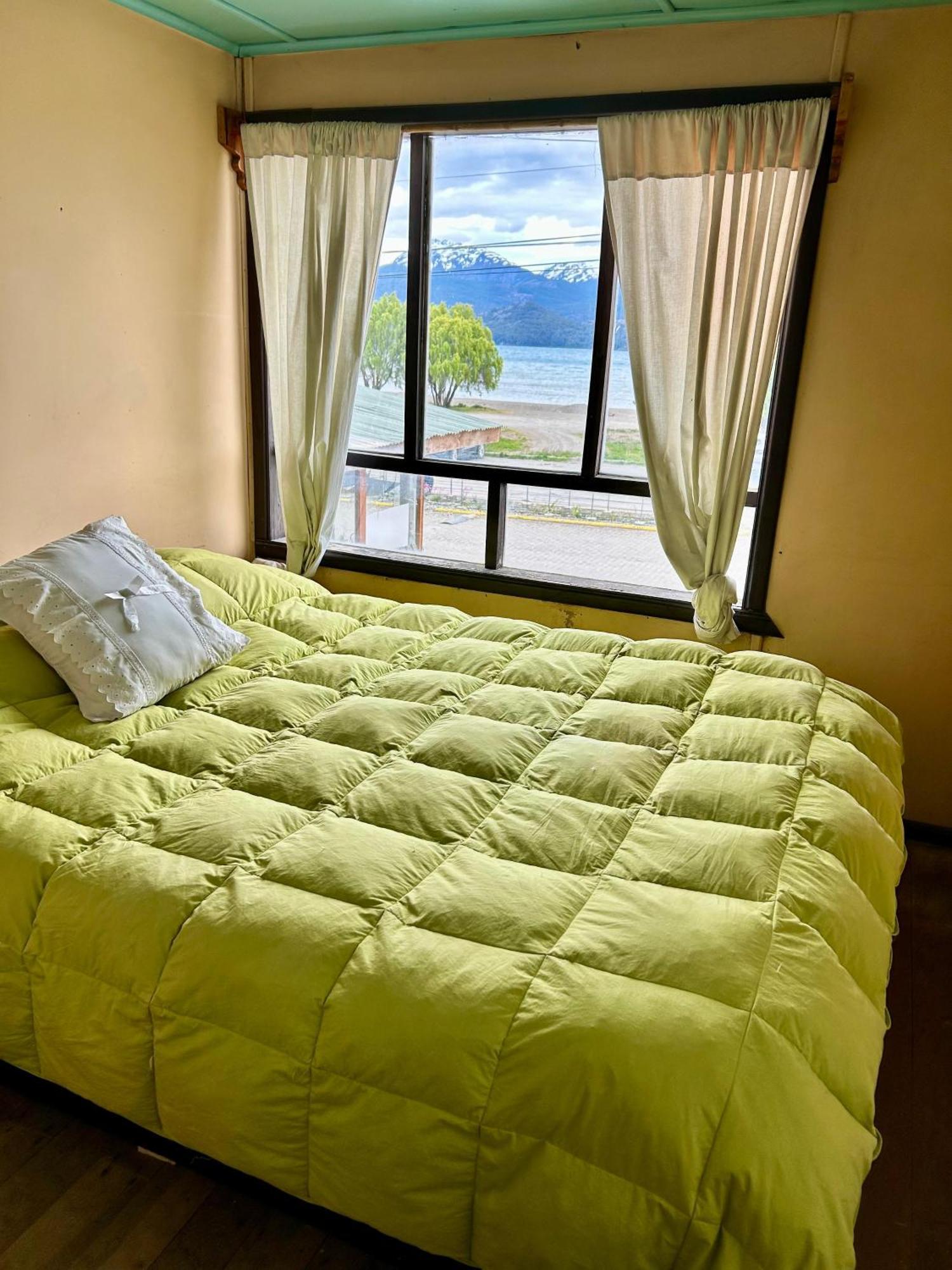 Hostal Las Parvas Puerto Tranquilo Bagian luar foto
